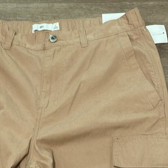 Men’s BP. Cargo Shorts Sz Medium Tan 2 Front Side Pockets 2 Side Velcro Pockets - Picture 5 of 12